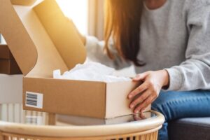 Thùng carton Quận 6 được sử dụng rộng rãi trong hoạt động kinh doanh online